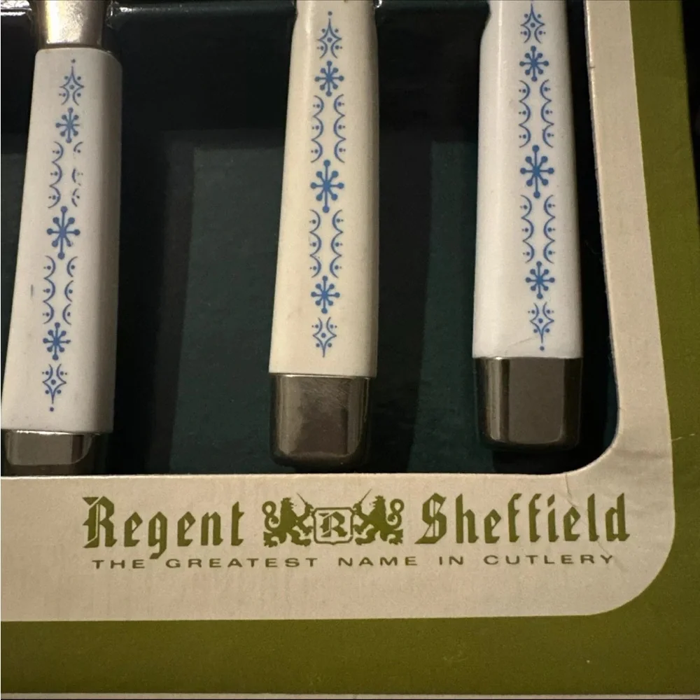 Regent Sheffield Flatware Blue Cornflower Design (5 pc) Vintage - Picture 3 of 6
